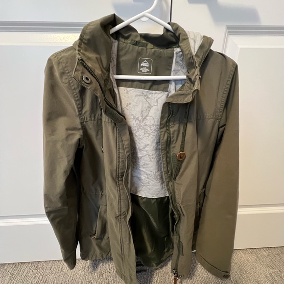 McKinley Spring Jacket - Picture 1 of 5